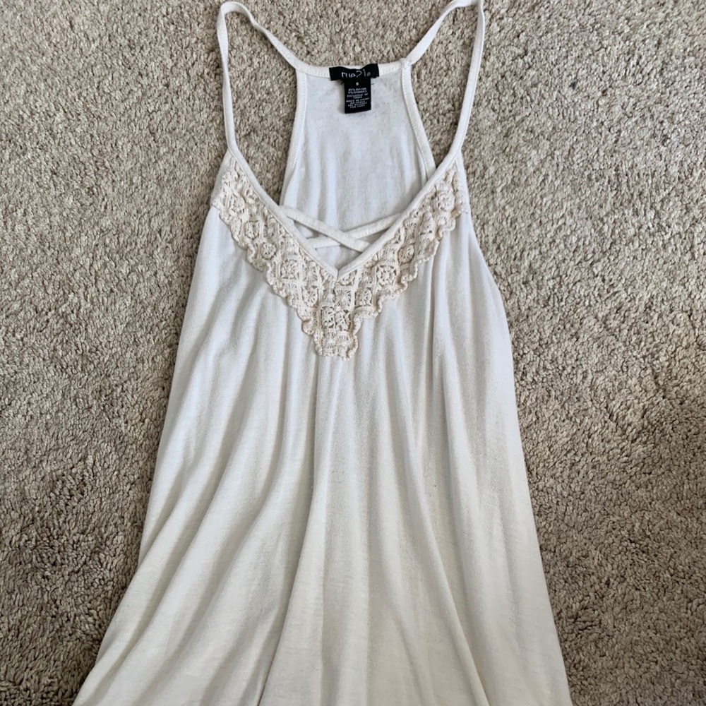 White tank